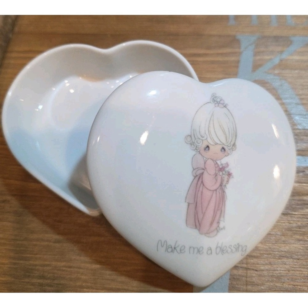 Precious Moments Heart Shaped Trinket Dish with Lid Make Me a Blessing